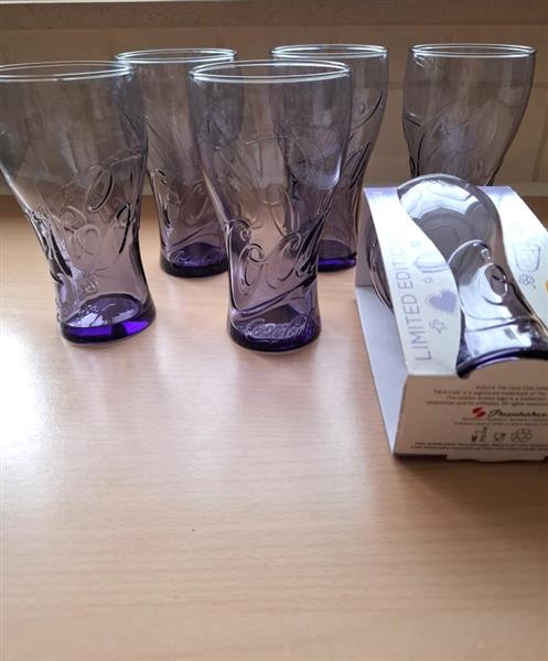 Grote foto 26 gekleurde coca cola glazen limited edition 2014 verzamelen glas en borrelglaasjes