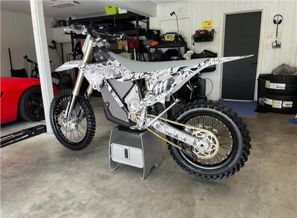 Grote foto 2024 stark varg alpha fietsen en brommers bmx en crossfietsen
