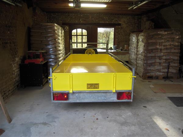 Grote foto aanhangwagen geremd 2 ton auto diversen aanhangers