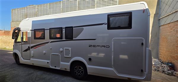Grote foto rollerteam 267 integral nagelnieuw caravans en kamperen campers