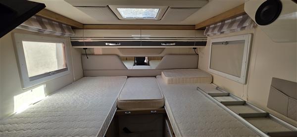 Grote foto rollerteam 267 integral nagelnieuw caravans en kamperen campers