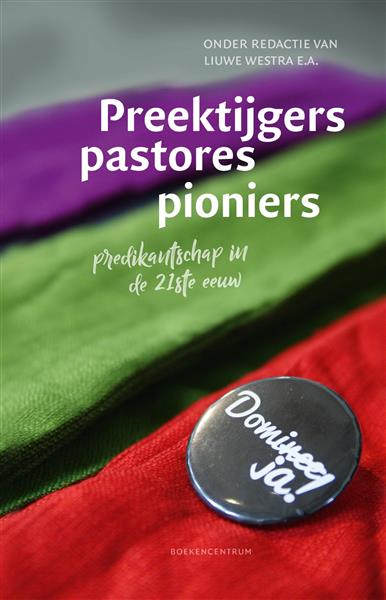 Grote foto preektijgers pastores pioniers boeken politiek en maatschappij