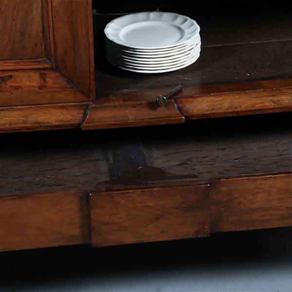 Grote foto grote pastoorskast ca 1700 in opvallend blonde kleur fraai patina no.300205 antiek en kunst stoelen en banken