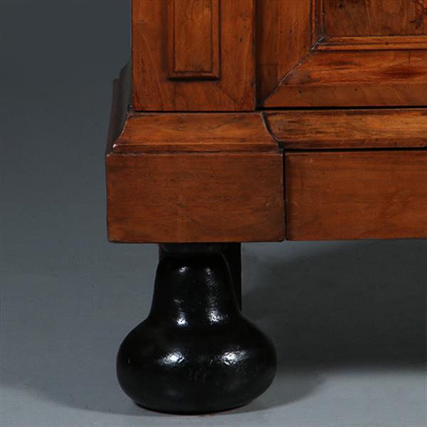 Grote foto grote pastoorskast ca 1700 in opvallend blonde kleur fraai patina no.300205 antiek en kunst stoelen en banken