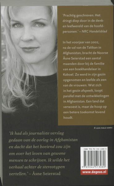 Grote foto de boekhandelaar van kaboel boeken literatuur