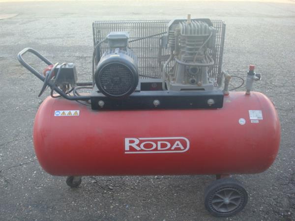 Grote foto roda compressor 380 volt auto diversen gereedschap