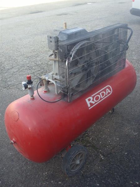 Grote foto roda compressor 380 volt auto diversen gereedschap