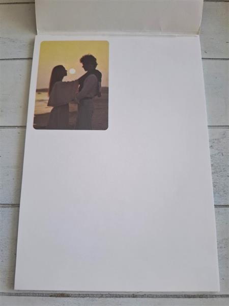 Grote foto briefpapier met romantische prenten seventies verzamelen retro
