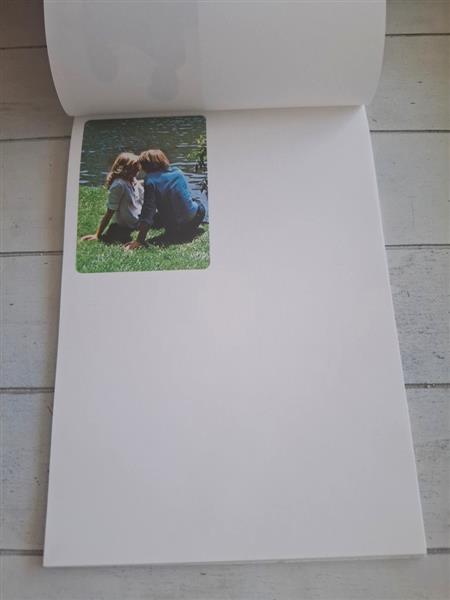 Grote foto briefpapier met romantische prenten seventies verzamelen retro