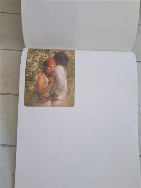 Grote foto briefpapier met romantische prenten seventies verzamelen retro
