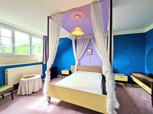 Grote foto bouillon ruime rijwoning met mooi uitzicht. huizen en kamers eengezinswoningen