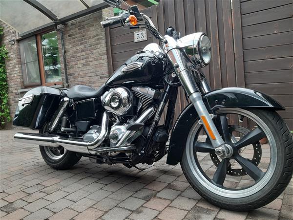 Grote foto dyna switschback bj2016 motoren harley davidson