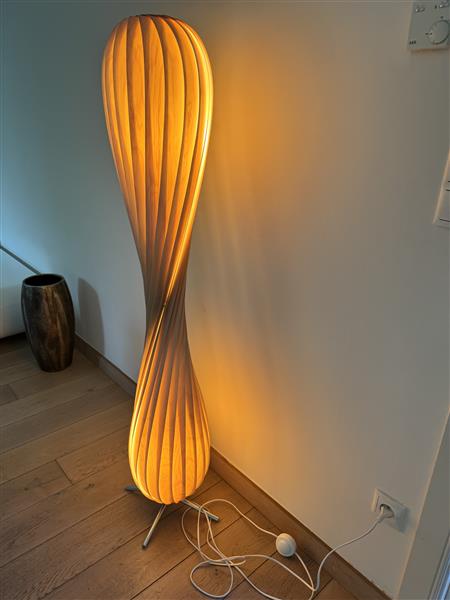 Grote foto tom rossau tr7 groot en dimbaar huis en inrichting vloerlampen