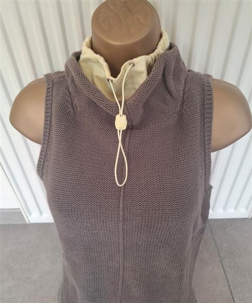 Grote foto sportief mouwloos truitje met speciale kraag mexx kleding dames truien en vesten