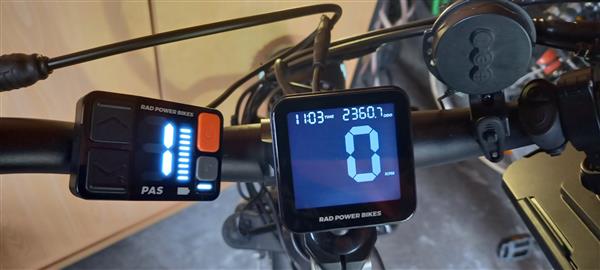 Grote foto e fatbike fietsen en brommers elektrische fietsen