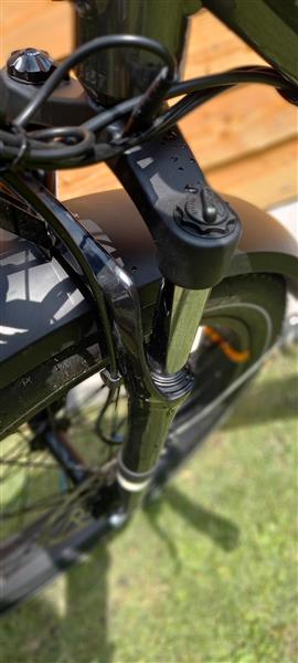 Grote foto e fatbike fietsen en brommers elektrische fietsen