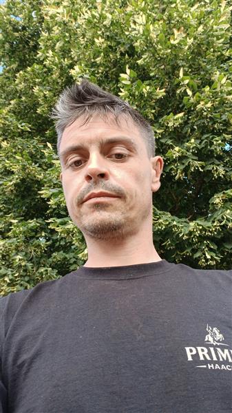 Grote foto ik stel mezelf helemaal beschikbaar erotiek man zoekt vrouw