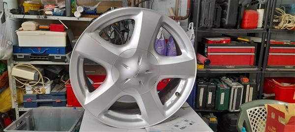 Grote foto velgen voor isuzu auto onderdelen overige auto onderdelen