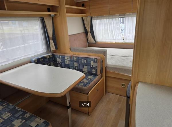 Grote foto home car racer 43 fantasy vast bed mover voort. caravans en kamperen caravans
