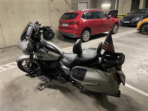 Grote foto cvo street glide anniversary 120 motoren harley davidson