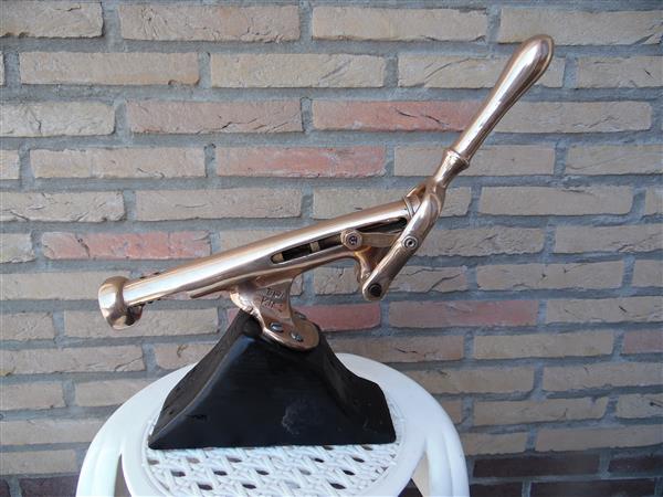 Grote foto antieke oude the king kurkentrekker jaar 1900. antiek en kunst instrumenten