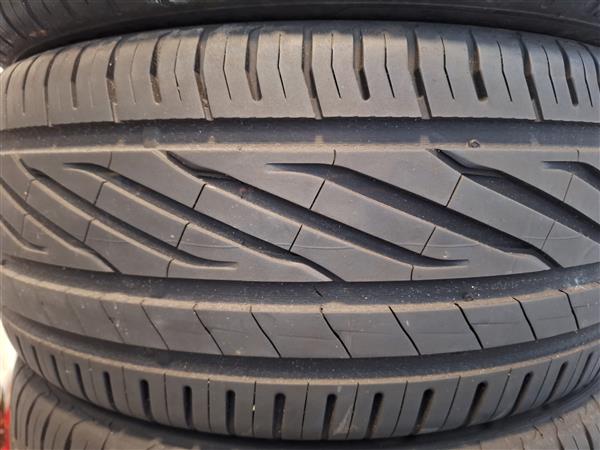 Grote foto banden uniroyal auto onderdelen banden en velgen