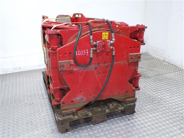 Grote foto auramo papierrollenklem splitarm agrarisch heftrucks