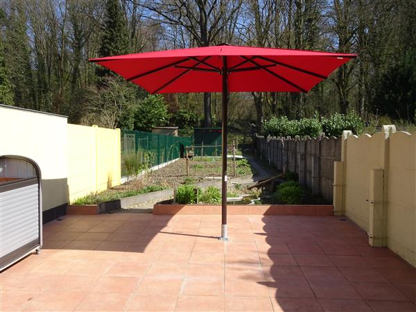 Grote foto professioneel zonnescherm schattello tuin en terras parasols en partytenten