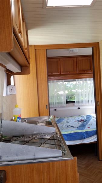 Grote foto goed uitgeruste hobby caravan caravans en kamperen caravans