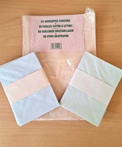 Grote foto vintage briefpapier 50 vellen en 50 enveloppes diversen schrijfwaren en papierwaren