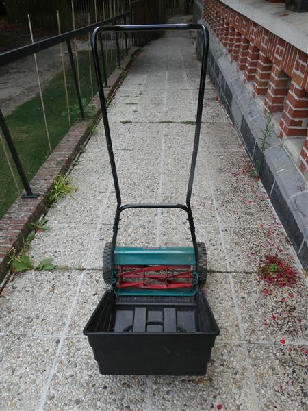 Grote foto handmaaier te koop tuin en terras handmaaiers