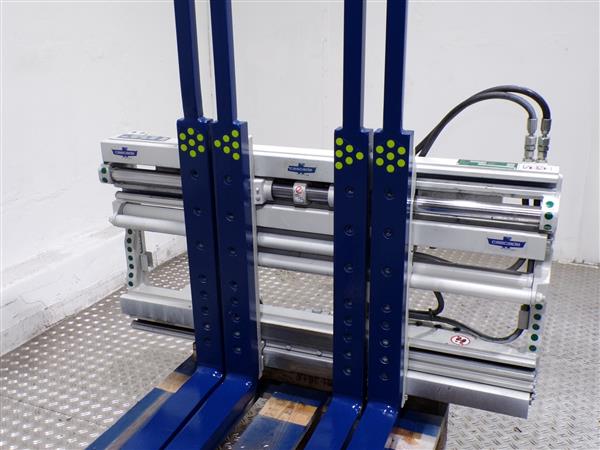 Grote foto cascade vorkenversteller dubbel agrarisch heftrucks