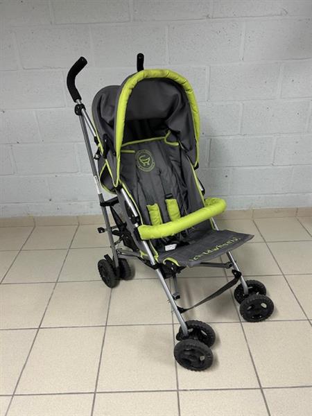 Grote foto verzorgingstafel en een buggy kinderen en baby badjes en verzorging