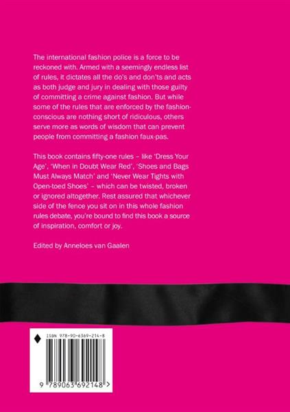 Grote foto never leave the house naked boeken fotografie en design