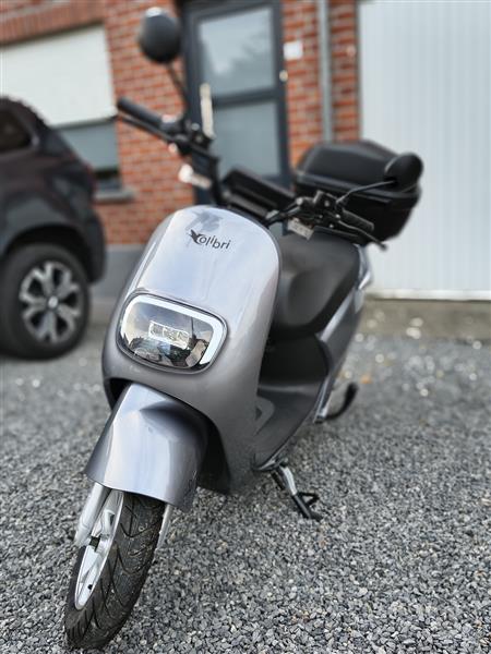 Grote foto elektrische scooter ydra 25 km garantie geldig fietsen en brommers scooters