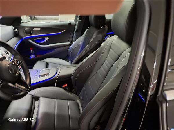 Grote foto mercedes e300de business solution zwart auto mercedes