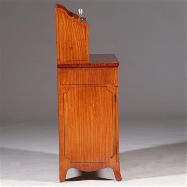 Grote foto beschilderd satijnhouten drankenkastje met verstelbare plank en opzetstuk no.330320 antiek en kunst stoelen en banken
