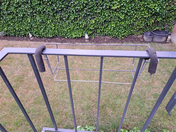 Grote foto balkonrek tuin en terras bloembakken