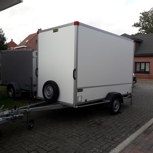 Grote foto gesloten aanhangwagen 750 kg auto diversen aanhangers