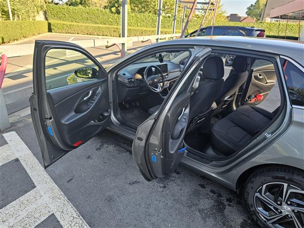Grote foto hyundai i30 mild hybride benzine electrisch auto hyundai