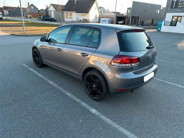 Grote foto volkswagen golf 1.6 tdi 105 ch comfortline auto volkswagen