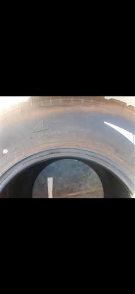 Grote foto bridgestone f1 banden auto onderdelen banden en velgen