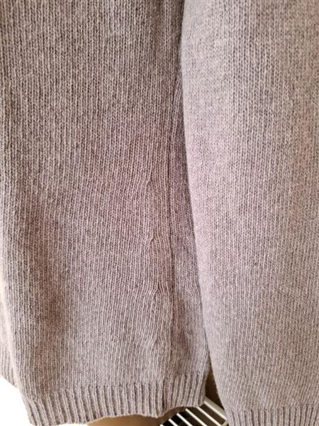 Grote foto lange grijze lamswollen v hals trui medium kleding dames truien en vesten