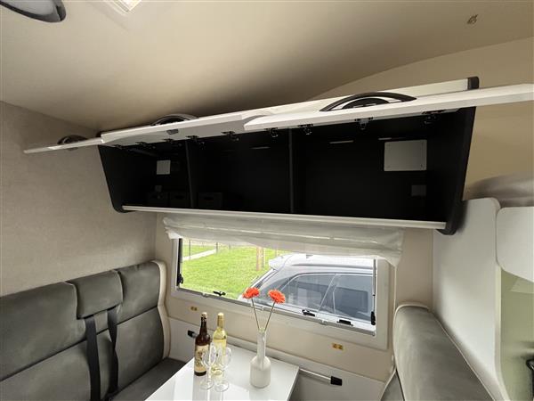 Grote foto mclouis glamys 320 alkoof 6 8 slaapplaatsen caravans en kamperen campers