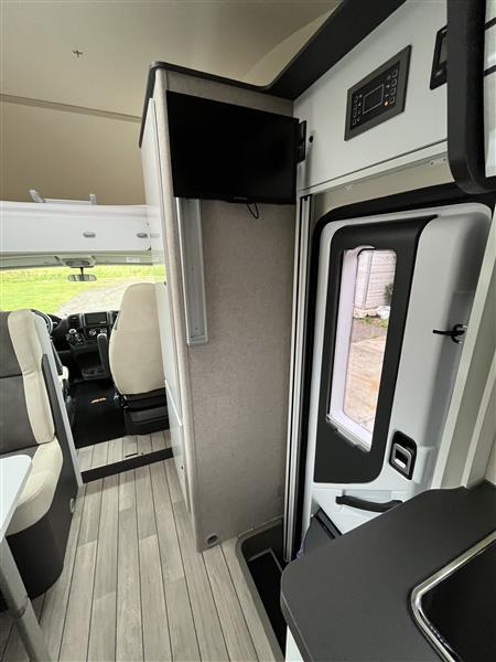 Grote foto mclouis glamys 320 alkoof 6 8 slaapplaatsen caravans en kamperen campers