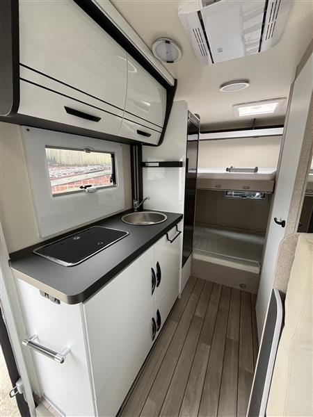 Grote foto mclouis glamys 320 alkoof 6 8 slaapplaatsen caravans en kamperen campers