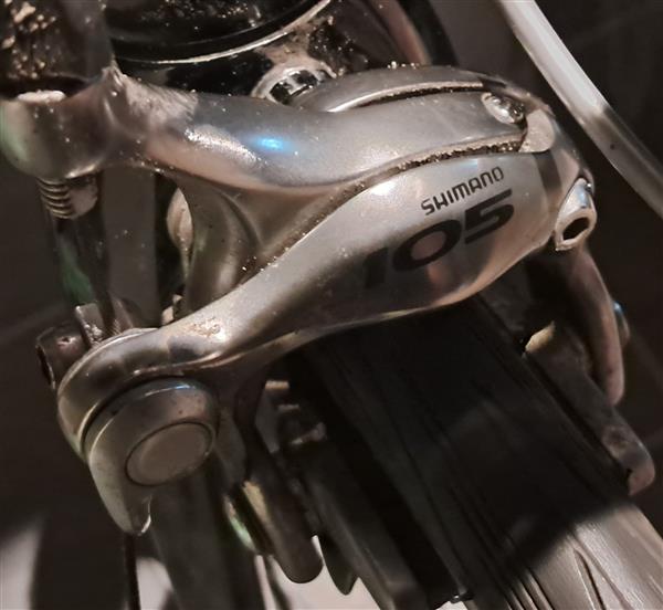 Grote foto fiets. helm . schoenen fietsen en brommers sportfietsen