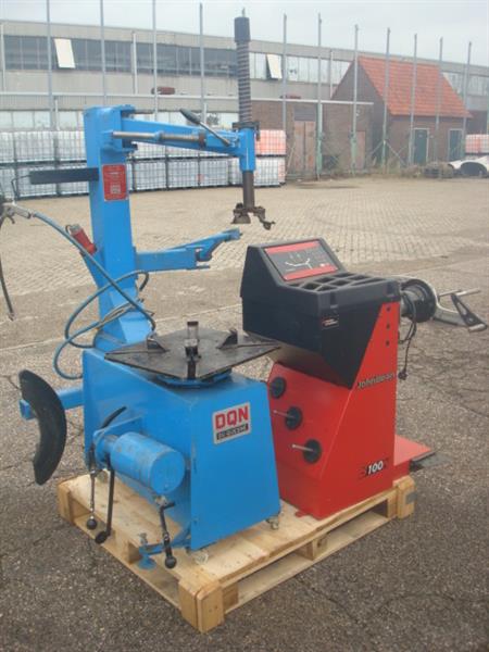 Grote foto banden apparaat du quesne 110 balanceermachine auto diversen gereedschap