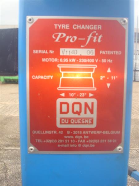 Grote foto banden apparaat du quesne 110 balanceermachine auto diversen gereedschap