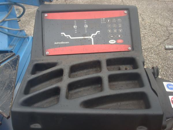 Grote foto banden apparaat du quesne 110 balanceermachine auto diversen gereedschap